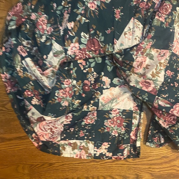 Floral Patchwork Maxi Dress with Puff Sleeves size 6 - Picture 10 of 11